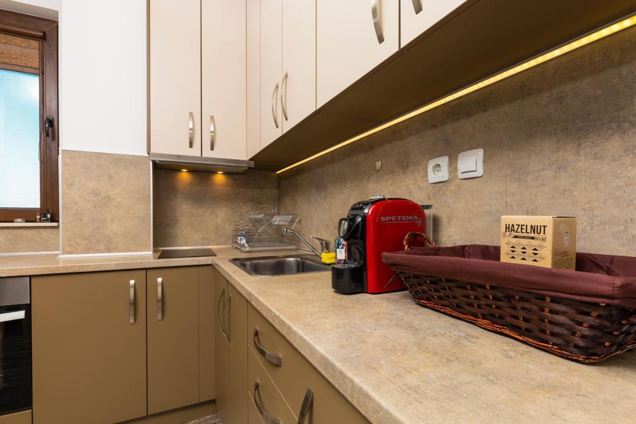 1Bd Flat With A Lovely Terrace In The Centre Of Plovdiv By Flat Mаnager Luaran gambar
